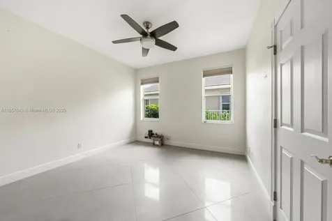 3981 E Lake Estates Drive Davie FL 33328