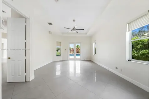 3981 E Lake Estates Drive Davie FL 33328