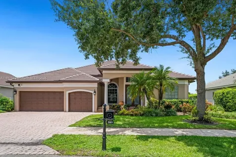 3981 E Lake Estates Drive Davie FL 33328