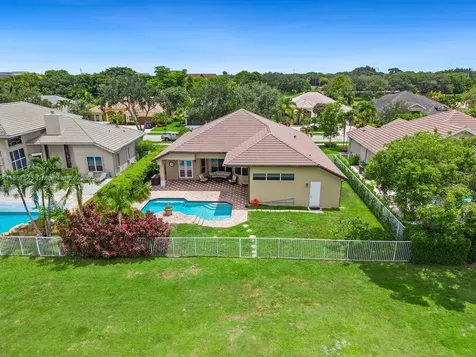 3981 E Lake Estates Drive Davie FL 33328