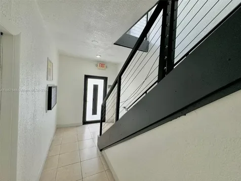 1376 NW 35th Street Miami FL 33142