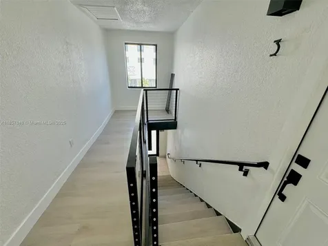 1376 NW 35th Street Miami FL 33142