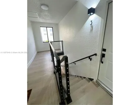 1376 NW 35th Street Miami FL 33142