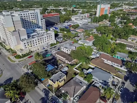 1376 NW 35th Street Miami FL 33142