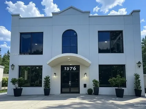 1376 NW 35th Street Miami FL 33142