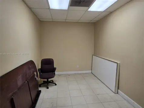 5377 N Hiatus Road Sunrise FL 33351