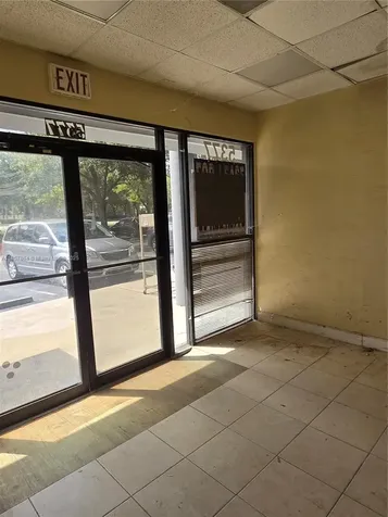5377 N Hiatus Road Sunrise FL 33351