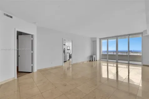 848 Brickell Key Drive Miami FL 33131