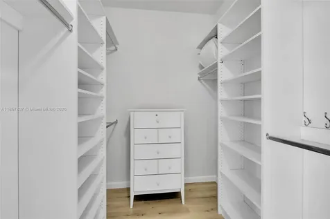 848 Brickell Key Drive Miami FL 33131