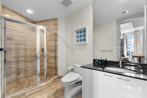 16001 Collins Avenue Sunny Isles Beach FL 33160