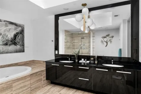 16001 Collins Avenue Sunny Isles Beach FL 33160