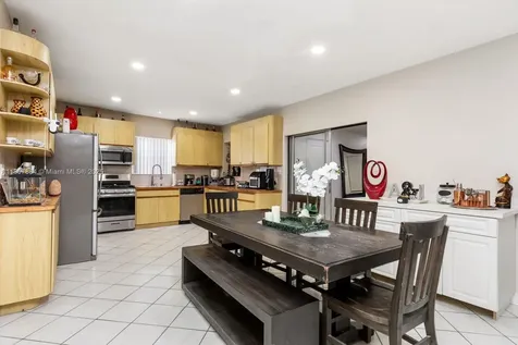 6285 W 6th Avenue Hialeah FL 33012
