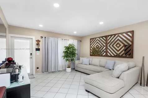 6285 W 6th Avenue Hialeah FL 33012