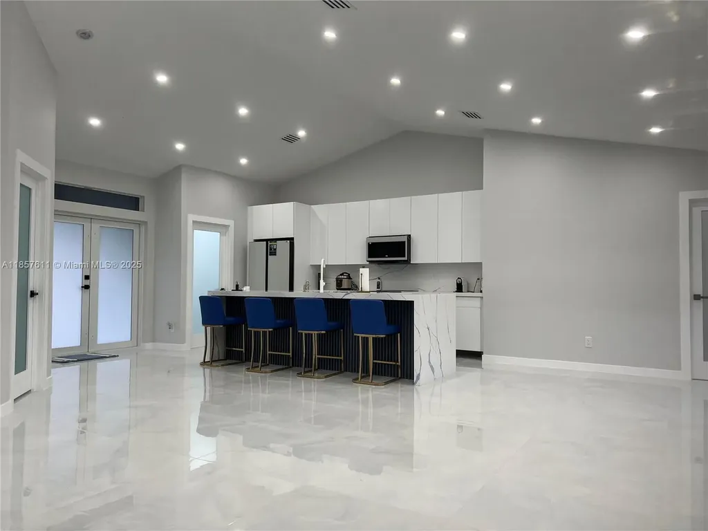 2214 NW 1 Terrace Cape Coral FL 33993