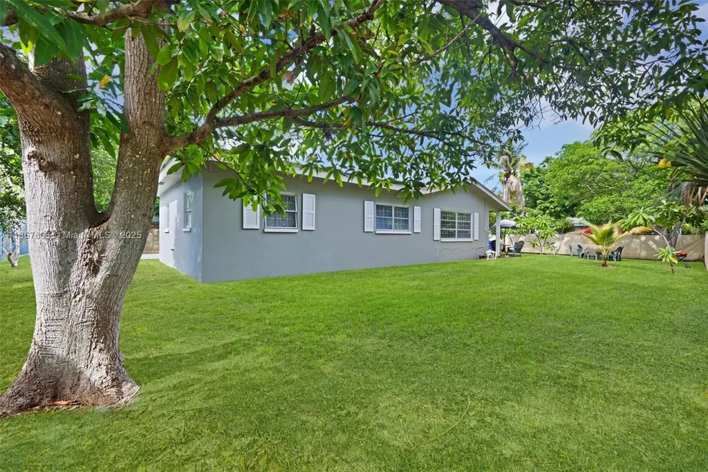 461 NW 17th Place Fort Lauderdale FL 33311