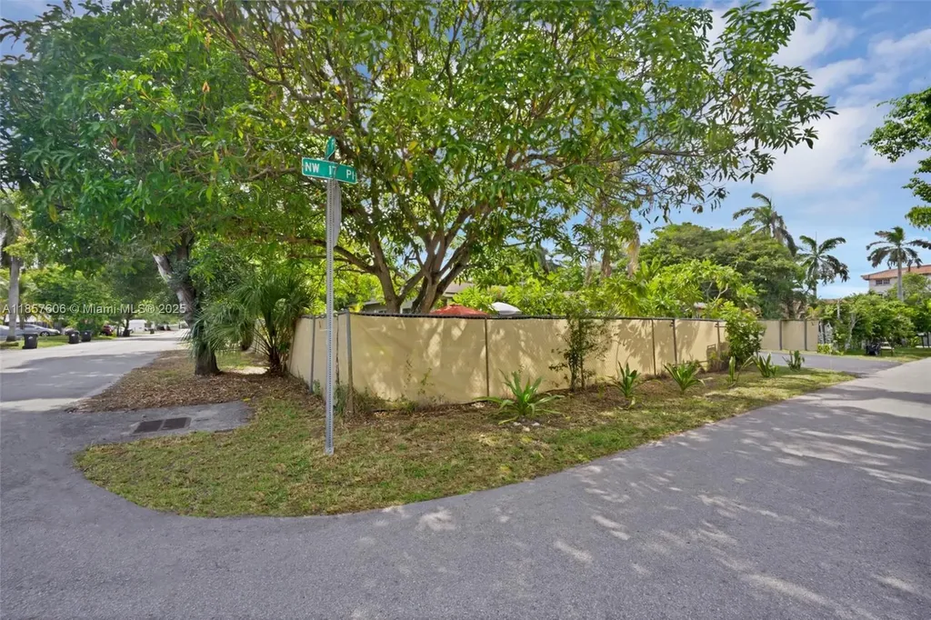 461 NW 17th Place Fort Lauderdale FL 33311