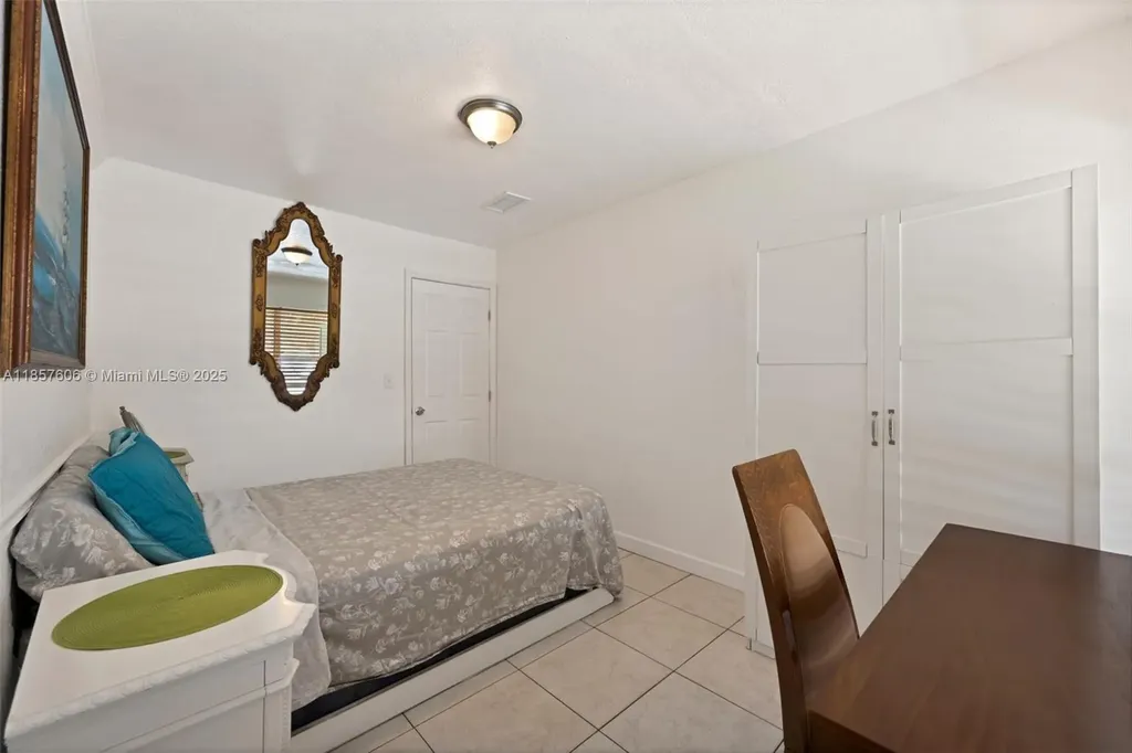 461 NW 17th Place Fort Lauderdale FL 33311