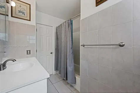 461 NW 17th Place Fort Lauderdale FL 33311