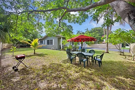 461 NW 17th Place Fort Lauderdale FL 33311