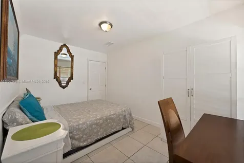 461 NW 17th Place Fort Lauderdale FL 33311