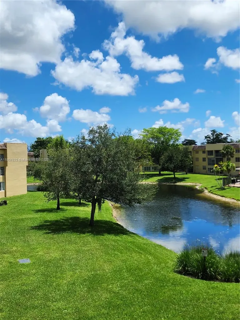 6020 NW 64th Avenue Tamarac FL 33319