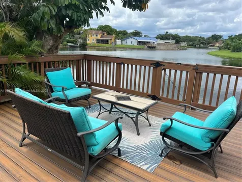5217 SW 87th Avenue Cooper City FL 33328