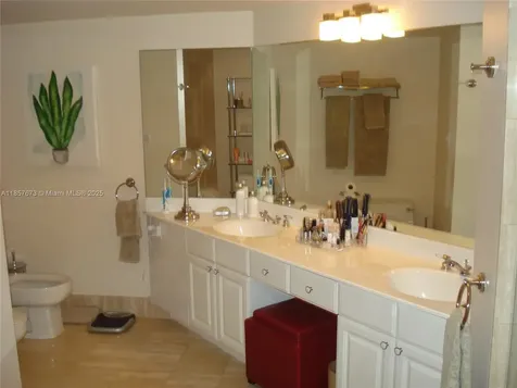 3600 Yacht Club Drive Aventura FL 33180