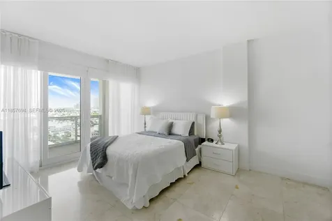 100 Lincoln Road Miami Beach FL 33139