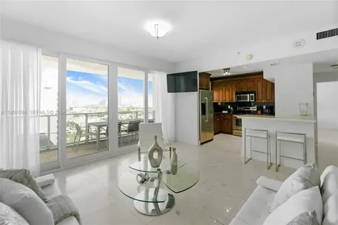 100 Lincoln Road Miami Beach FL 33139