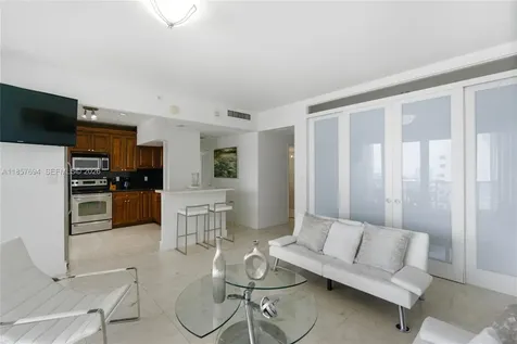 100 Lincoln Road Miami Beach FL 33139