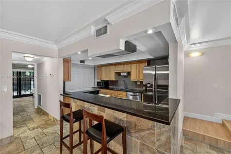 7877 SW 105th Place Miami FL 33173