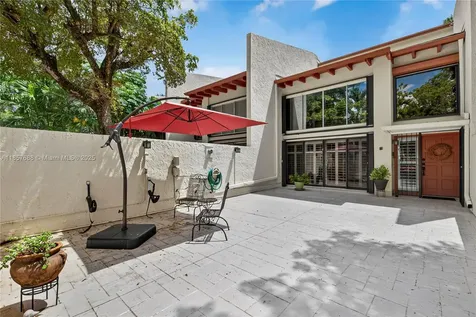 7877 SW 105th Place Miami FL 33173