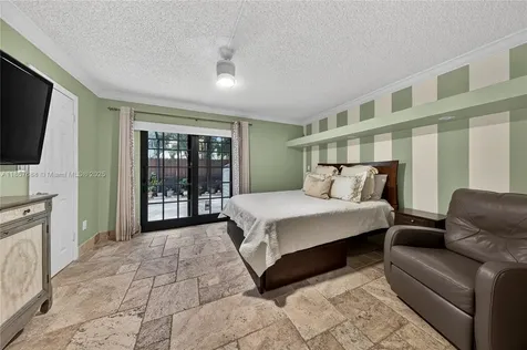 7877 SW 105th Place Miami FL 33173