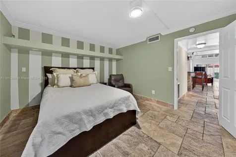 7877 SW 105th Place Miami FL 33173