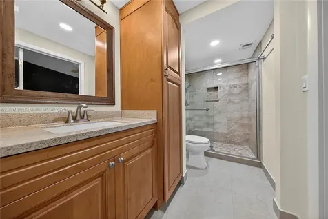 7877 SW 105th Place Miami FL 33173