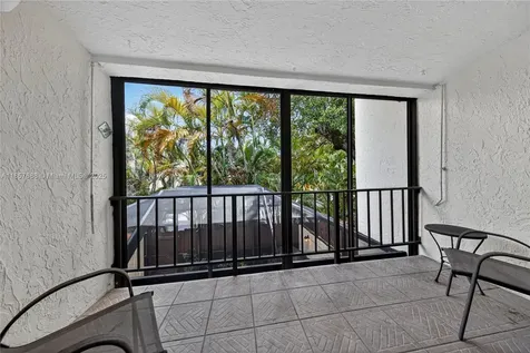 7877 SW 105th Place Miami FL 33173
