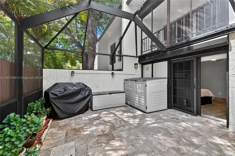 7877 SW 105th Place Miami FL 33173