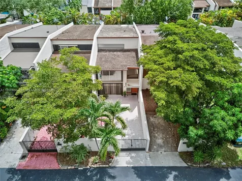 7877 SW 105th Place Miami FL 33173