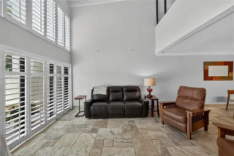 7877 SW 105th Place Miami FL 33173