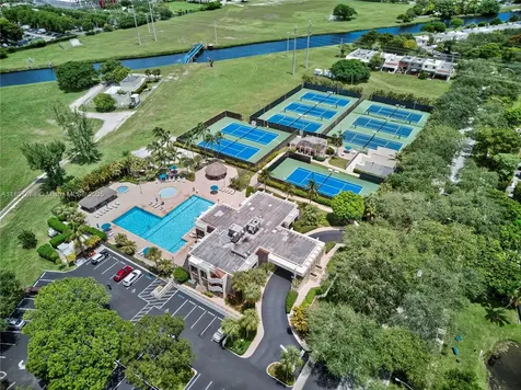 7877 SW 105th Place Miami FL 33173