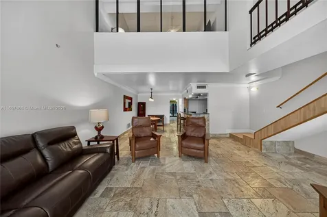7877 SW 105th Place Miami FL 33173