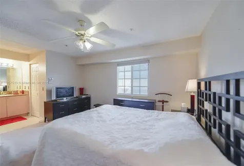 2811 NE 185th Street Aventura FL 33180