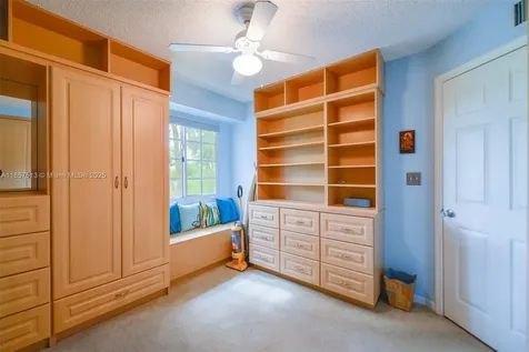 2811 NE 185th Street Aventura FL 33180