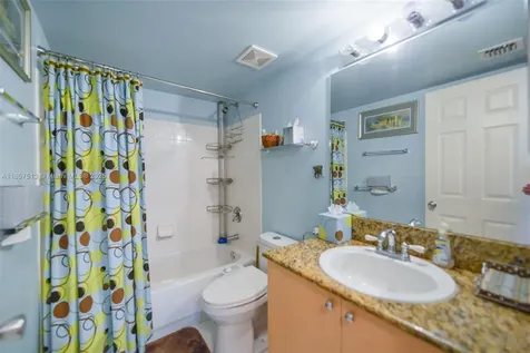 2811 NE 185th Street Aventura FL 33180