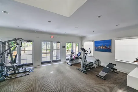 2811 NE 185th Street Aventura FL 33180