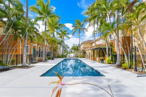 2811 NE 185th Street Aventura FL 33180