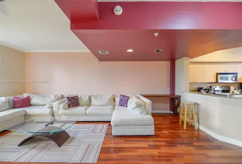 2811 NE 185th Street Aventura FL 33180