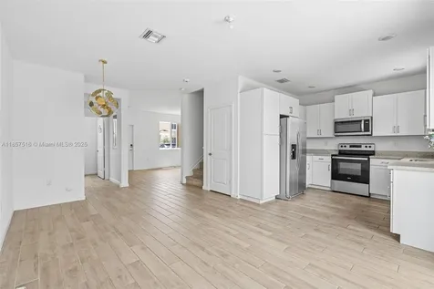 2431 SE 10th Court Homestead FL 33035