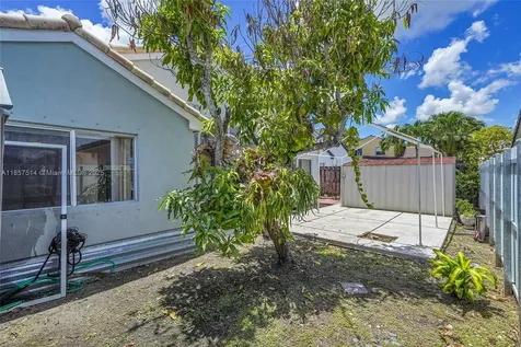 15985 SW 82nd Street Miami FL 33193
