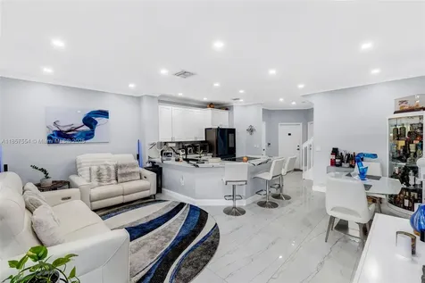 1206 NW 100th Avenue Pembroke Pines FL 33024